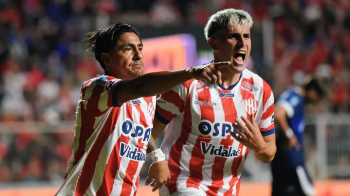 Unión igualó con Talleres 1 a 1 y su clasificación a los play off se define este lunes