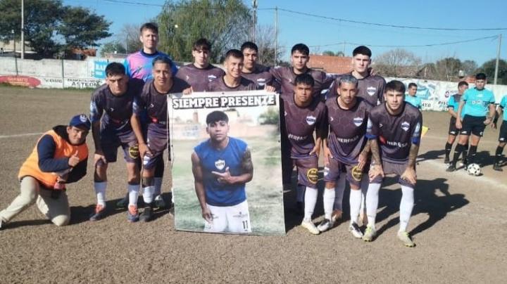 Liga Santafesina: Atenas goleó y jugará la Zona Campeonato de la Primera B