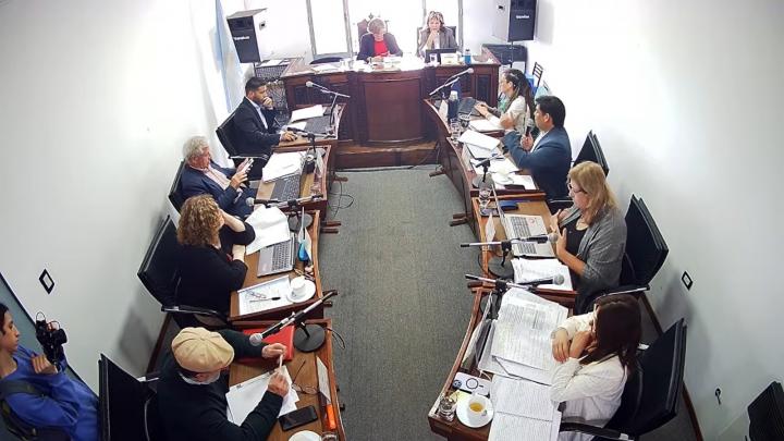 Traspaso del servicio de agua a ASSA: el acuerdo entre Miravete y el oficialismo posibilitó el dictamen mayoritario que se votará el martes
