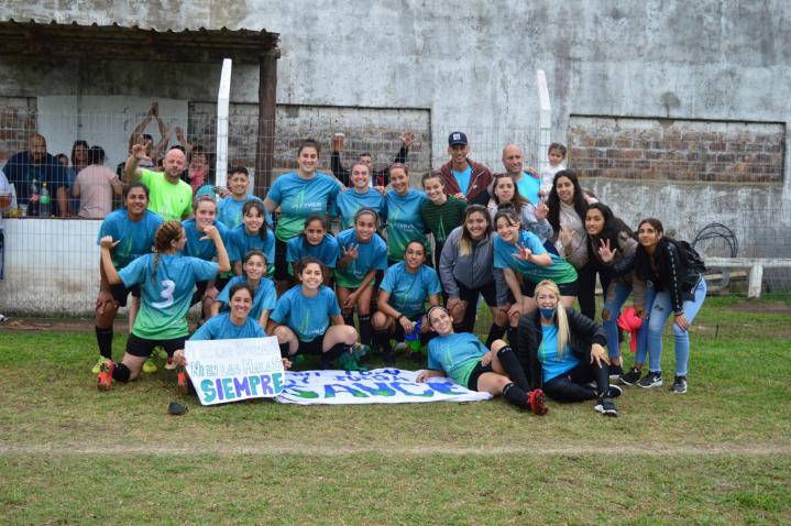 Fútbol femenino: Comuna de Sauce Viejo, Independiente y Atenas vuelven a la cancha