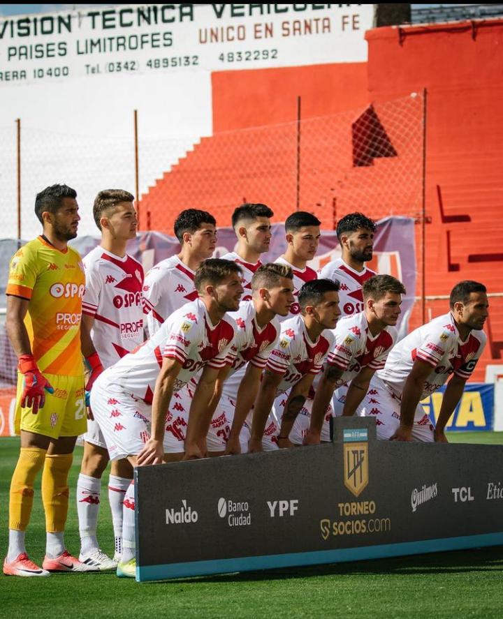 Unión entre sus errores y la presión de jugar ante su hinchada 