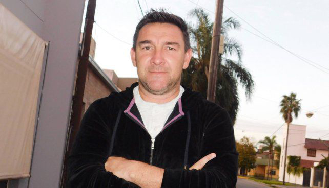 Mario Pigliacampo dejó de ser el técnico de Independiente Santo Tomé