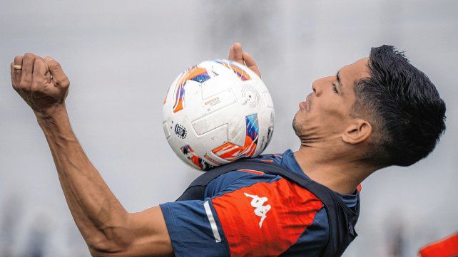 Unión, con varias dudas ya piensa en Independiente 