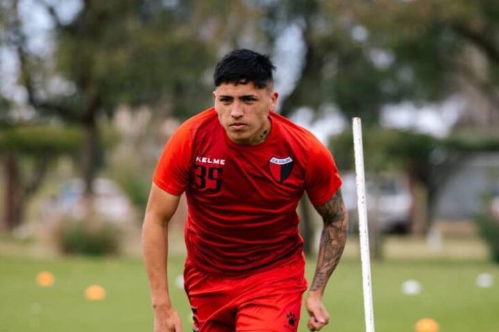 Domínguez sorprende y prepara varios cambios 
