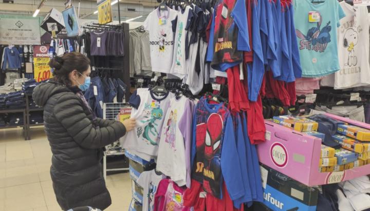 Pese al congelamiento, la inflación fue del 3,5%, igual que en septiembre, y acumula 52,1% en un año
