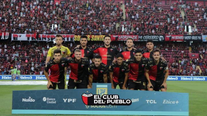 Colón goleó en su despedida de año en el Brigadier López 