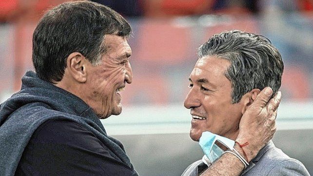 Julio César Falcioni es el nuevo DT de Colón