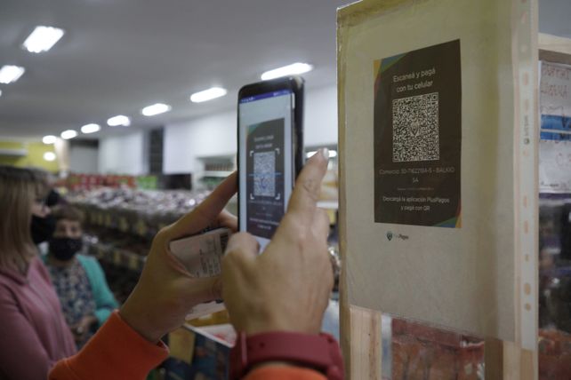 Billetera Santa Fe: suspenden por ahora la anunciada reducción de beneficios que arrancaba este lunes