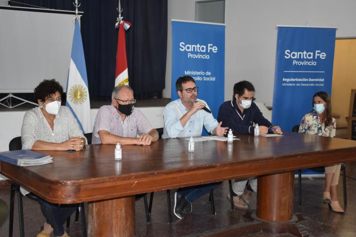 Reconocen el derecho posesorio sobre su vivienda a 20 familias de nuestra ciudad