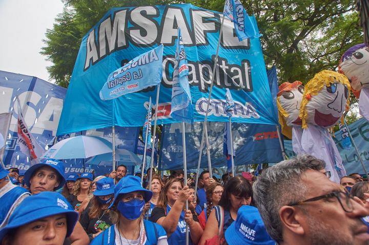 Amsafe exige urgente convocatoria a paritarias 