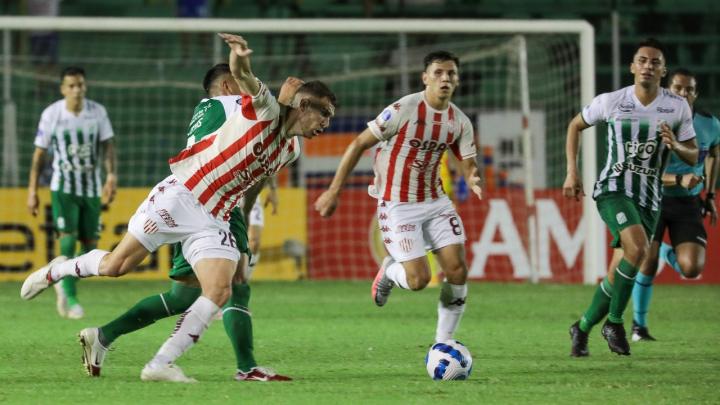 Unión venció 3-1 a Oriente Petrolero 