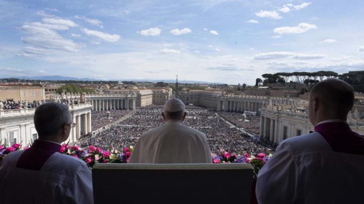 En su mensaje de Pascua, el Papa pidió por paz en Ucrania y en todo el mundo