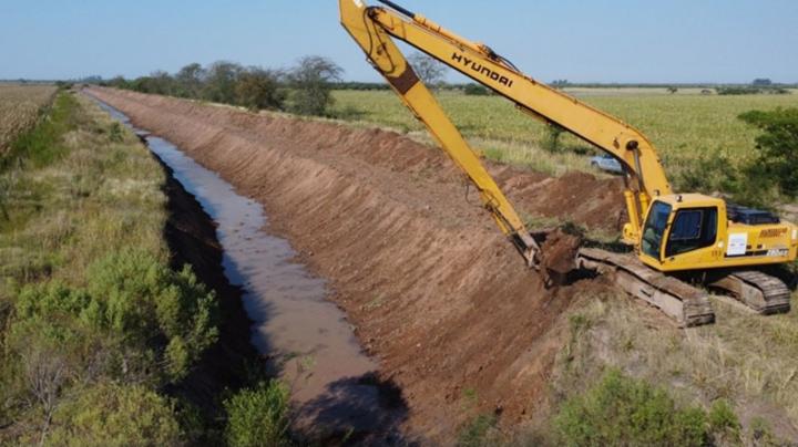 La provincia ejecuta más de 20 obras hídricas con una inversión superior a los $ 10.000 millones