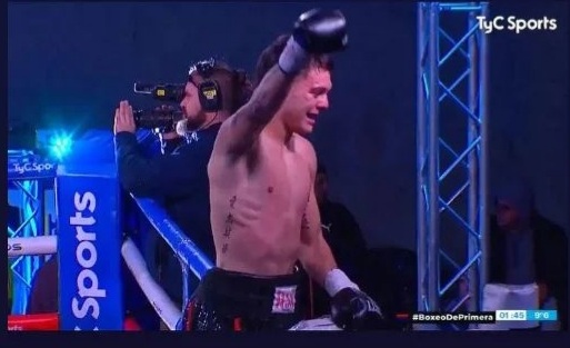  Boxeo: Alan Crenz sumó su tercera victoria como profesional en el Club Unión y Progreso 