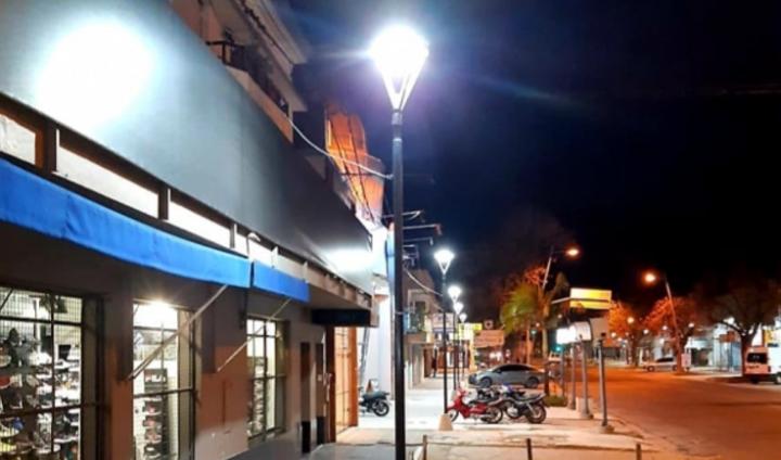 Nueva iluminación led en veredas de las avenidas 7 de Marzo, Luján y 25 de Mayo 