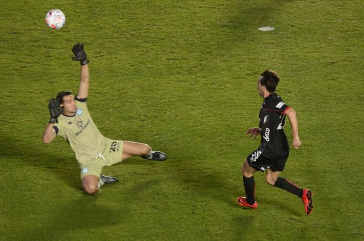 Christian Bernardi seguiría siendo jugador de Colón 