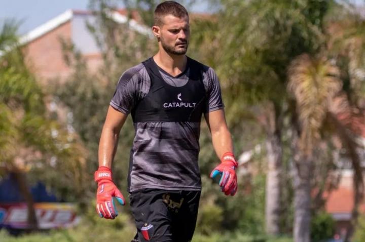 Falcioni y un equipo totalmente alternativo 