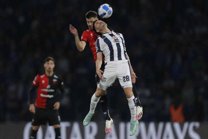 En un flojo partido, Colón empató 1-1 con Talleres 