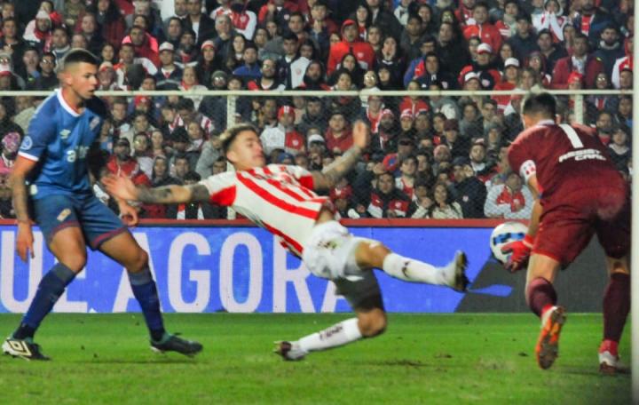 Unión perdió y quedó eliminado de la Copa Sudamericana  