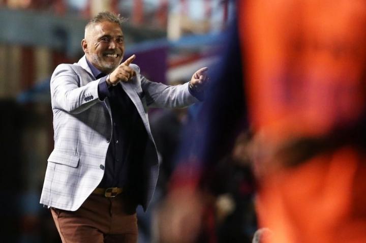Sergio Rondina el apuntado de Vignatti para ser el DT de Colón 