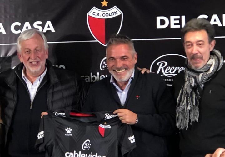 Rondina fue presentado oficialmente: 