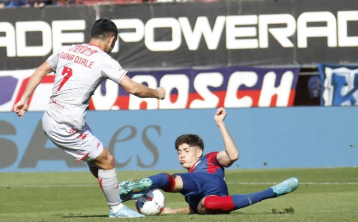 Sobre el final, Unión se lo empató a San Lorenzo 