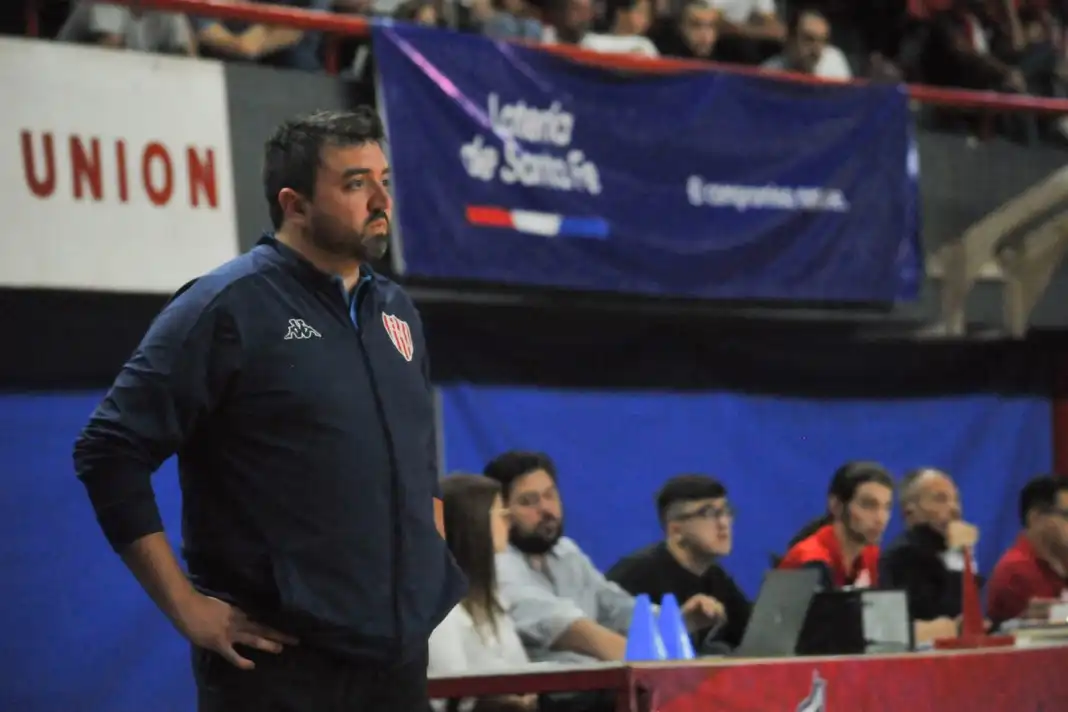 Básquet: Ponce seguirá siendo el DT de Unión 