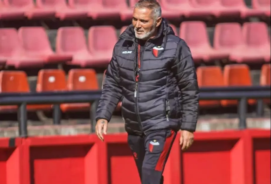 ¿Qué equipo piensa Rondina para visitar a Sarmiento? 
