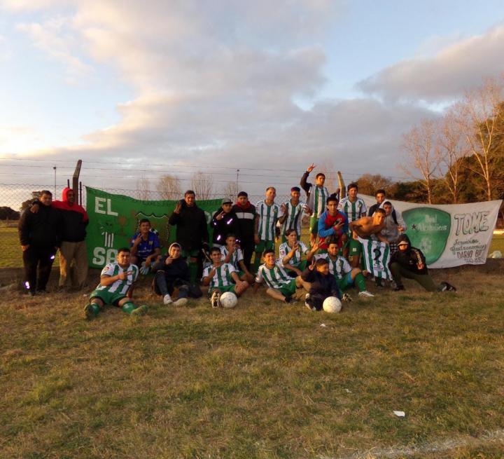 Liga galvense: Real Adelina goleó al Club Progresista de San Fabián 