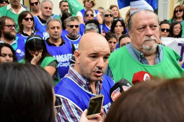 Los docentes públicos y privados ratificaron el paro de 48 horas para miércoles y jueves 