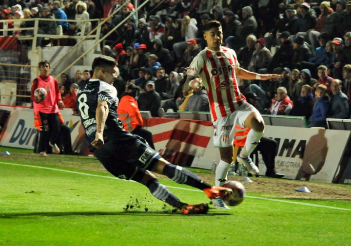 Unión y otra derrota, perdió 2-0 con Gimnasia 