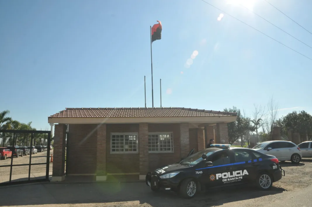 Allanaron el predio 4 de junio tras el apriete de la barra de Colón 