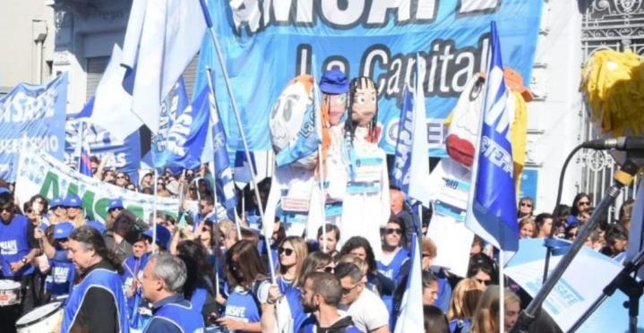 Amsafe: “el lunes debe haber una propuesta superadora para solucionar el conflicto”