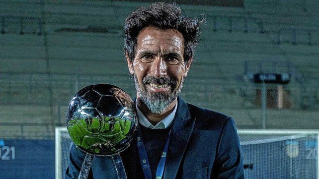 Hay acuerdo para la renovación de Eduardo Domínguez