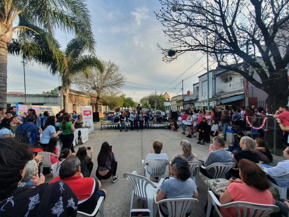 La “Vereda de Primavera” del Liceo Municipal fue un éxito 