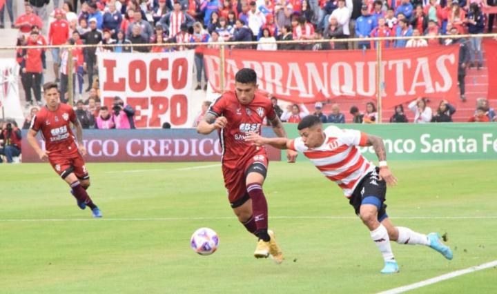 Unión sufrió una goleada frente a Central Córdoba 