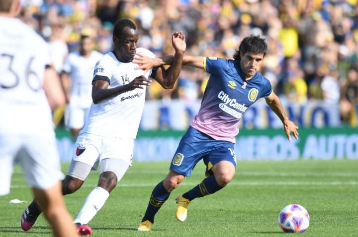 Colón cerró el año con un empate frente a Rosario Central 