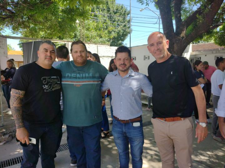 Castelló y Zamora hicieron entrega de un aporte económico al Club Sarmiento de nuestra ciudad