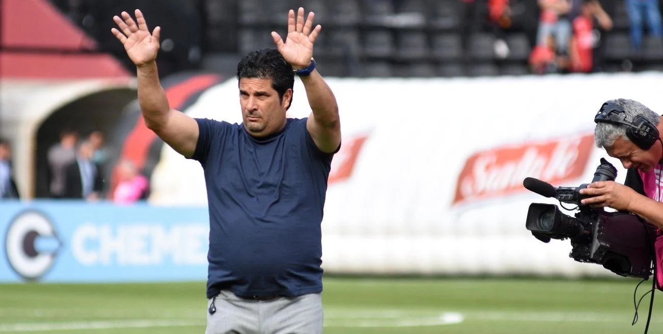 Marcelo Saralegui será el DT de Colón en 2023 