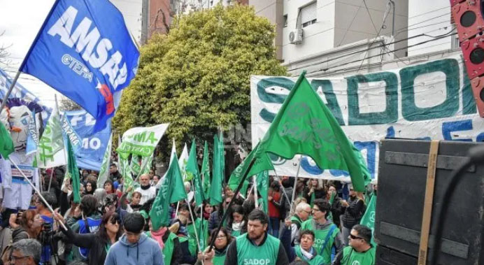 Extensión de clases y modalidad de evaluación: los docentes santafesinos cuestionan la unilateralidad de las decisiones tomadas