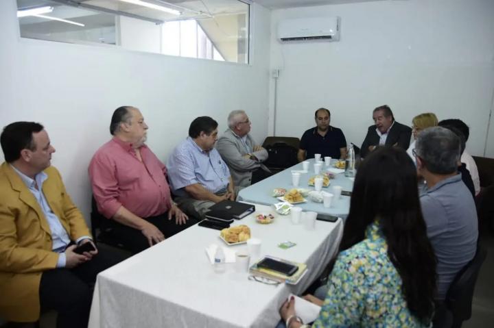 Primera reunión del Cuerpo Asesor recientemente electo.