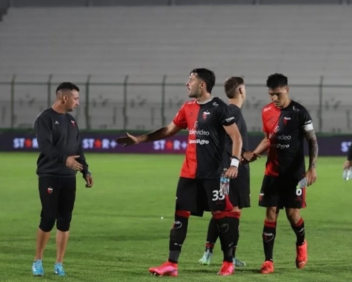 Colón cayó ante Velez en su primer amistoso del 2023