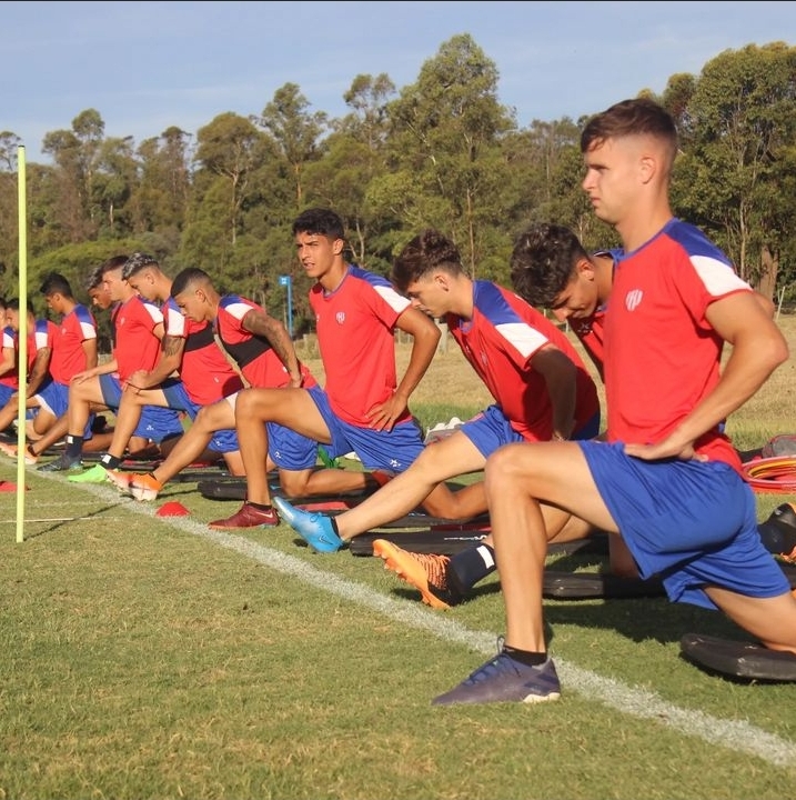 Fútbol profesional: Unión jugará su primer amistoso en Uruguay ante Cerro Largo