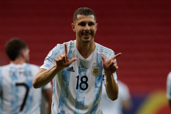 Argentina mejoró y venció 1-0 a Uruguay 