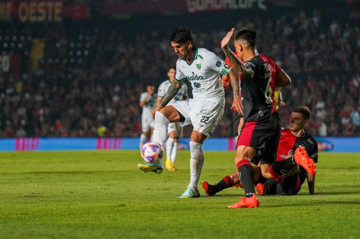 Liga profesional de fútbol: Colón sumó otra derrota de local ante Sarmiento