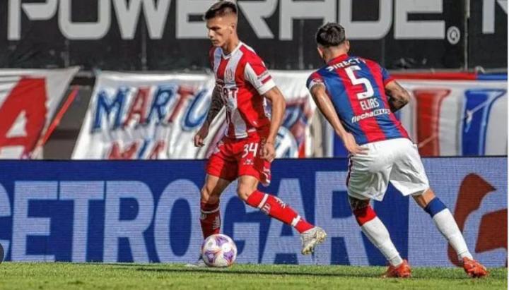 Unión volvió a jugar mal y perdió frente a San Lorenzo