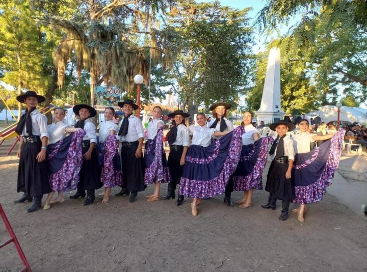 Gessler Folklore para todos: la Compañía Folklórica Mancebos arrasó con los premios