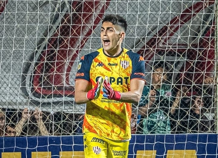 Unión: El arquero tatengue Santiago Mele fue convocado por la selección Uruguaya 