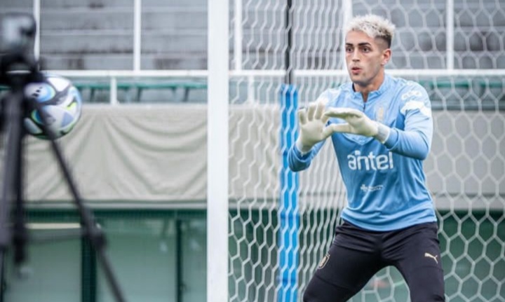 Liga profesional: El arquero tatengue Santiago Mele ya se encuentra concentrado con la Selección Uruguaya 