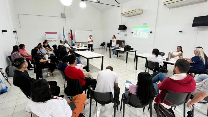 La Municipalidad realizó una capacitación sobre Dengue para trabajadores  y trabajadoras municipales y del SAMCo